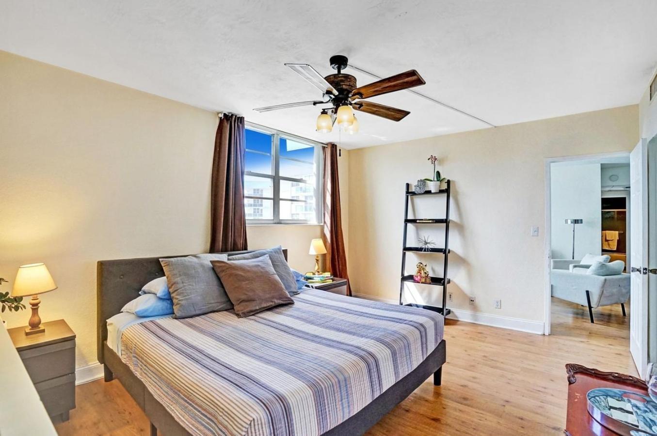 2Bd Condo Christmas Retreat Pool Beachside Hollywood Buitenkant foto
